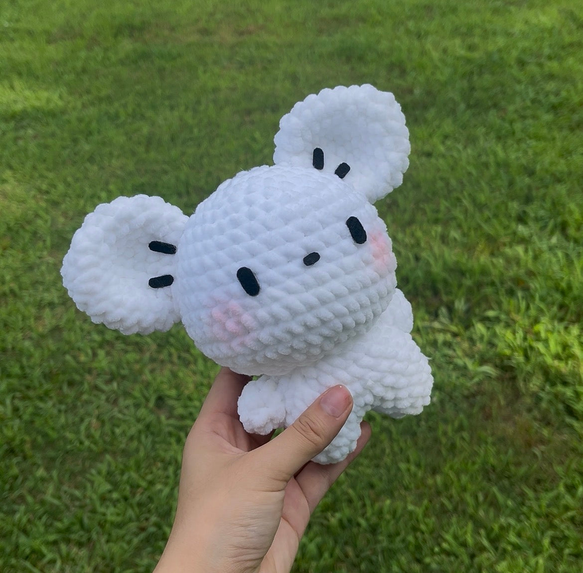 maus crotchet plushie
